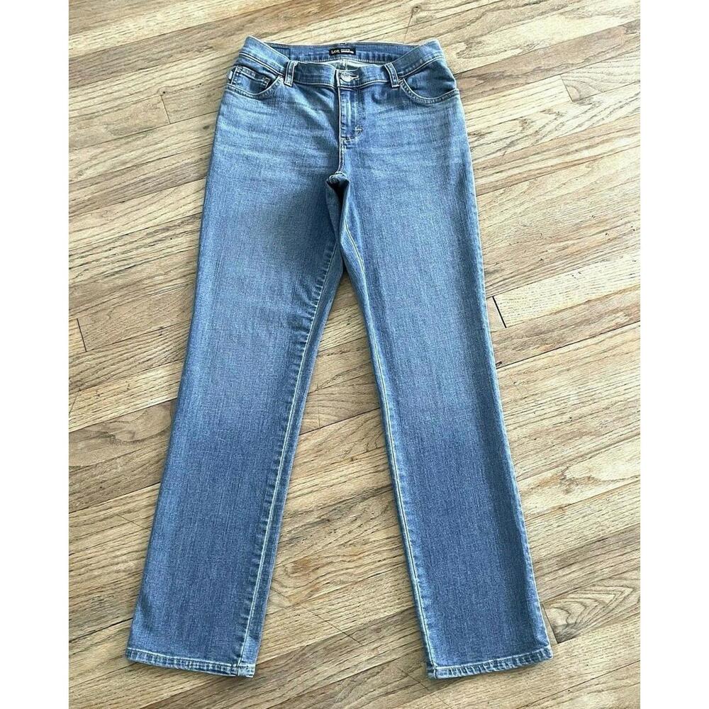 size 4 Lee relaxed fit straight leg Jeans medium stretch denim ExclltC